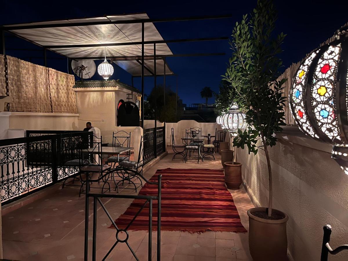 Riad Black Doors Marrakesh Buitenkant foto
