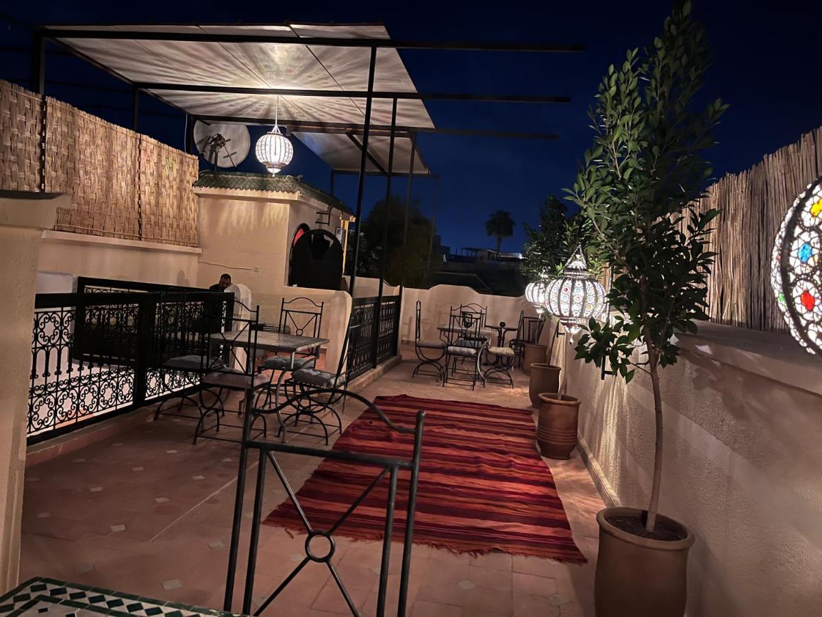 Riad Black Doors Marrakesh Buitenkant foto