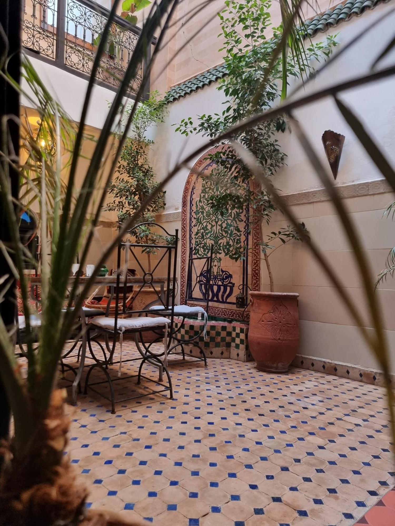 Riad Black Doors Marrakesh Buitenkant foto