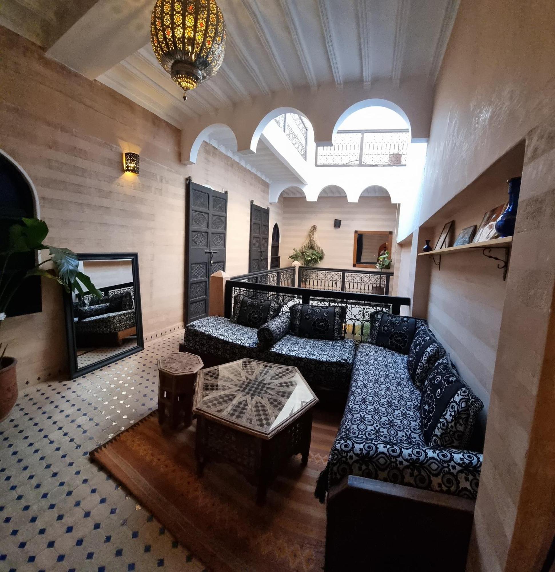 Riad Black Doors Marrakesh Buitenkant foto