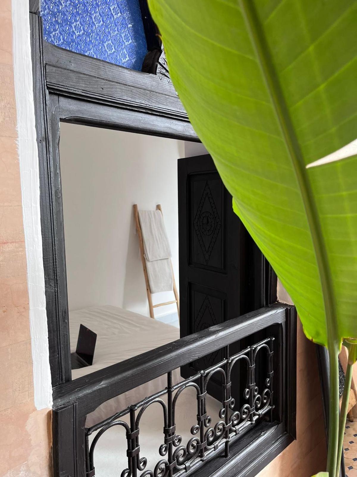 Riad Black Doors Marrakesh Buitenkant foto