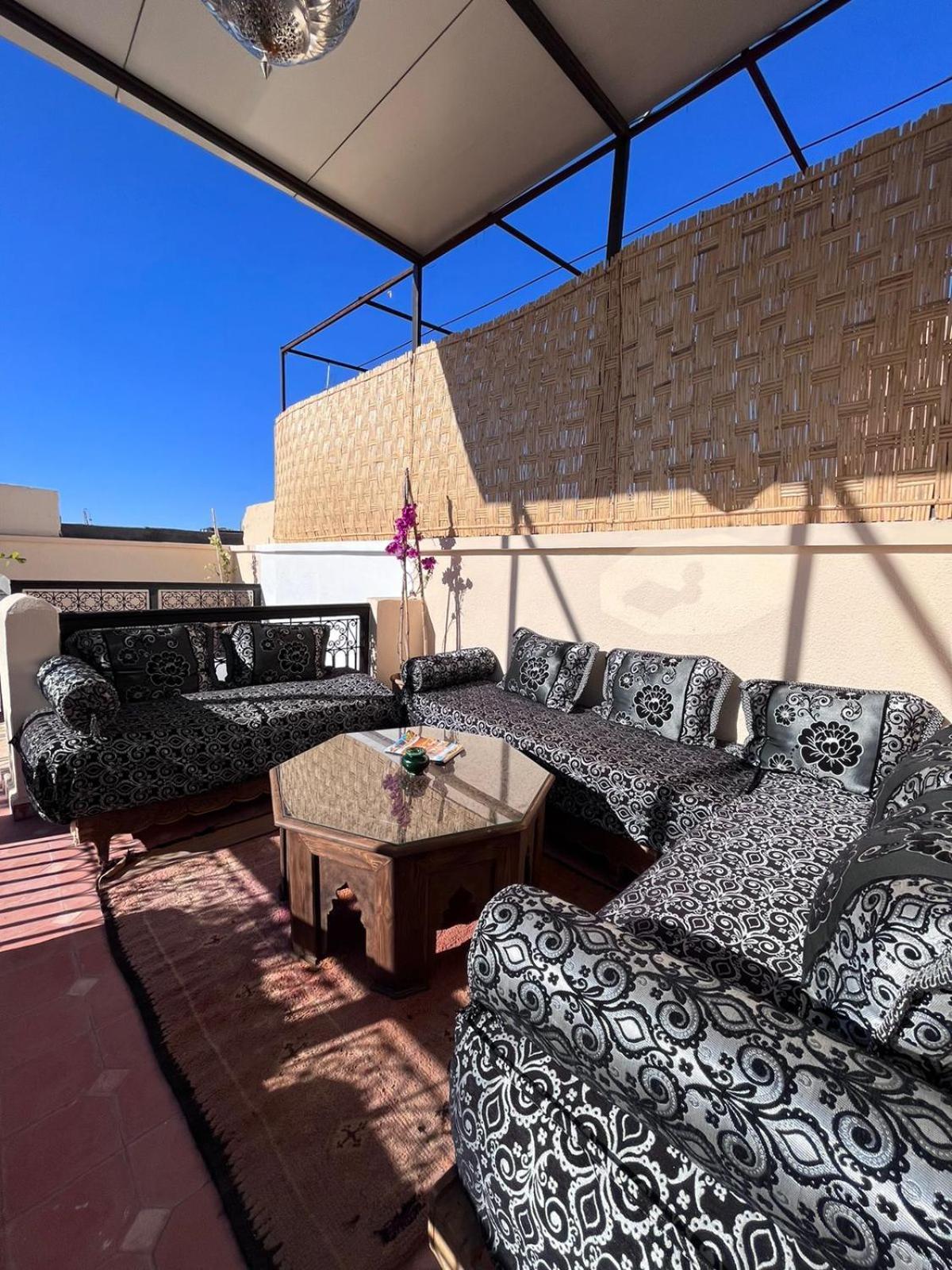 Riad Black Doors Marrakesh Buitenkant foto
