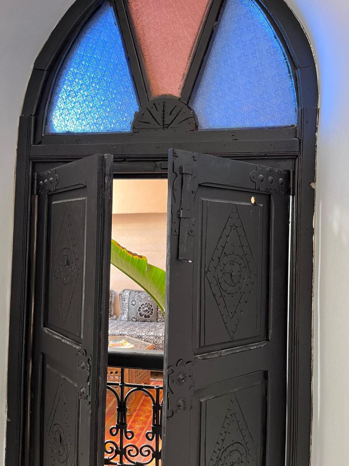Riad Black Doors Marrakesh Buitenkant foto